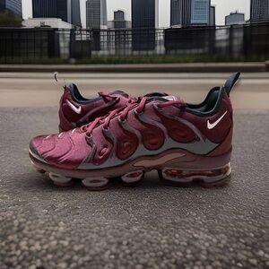 Men’s Nike Nike Air VaporMax Plus-Night Maroon/Black/Cedar/White-SIZE 9.5